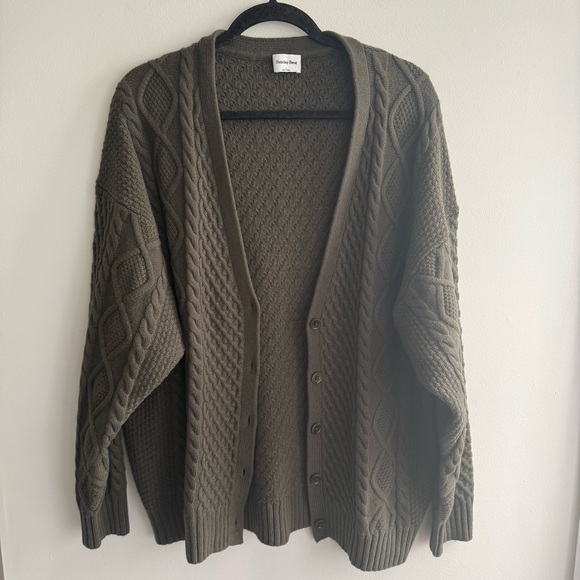 Aritzia Peggy Cardigan - Picture 4 of 12